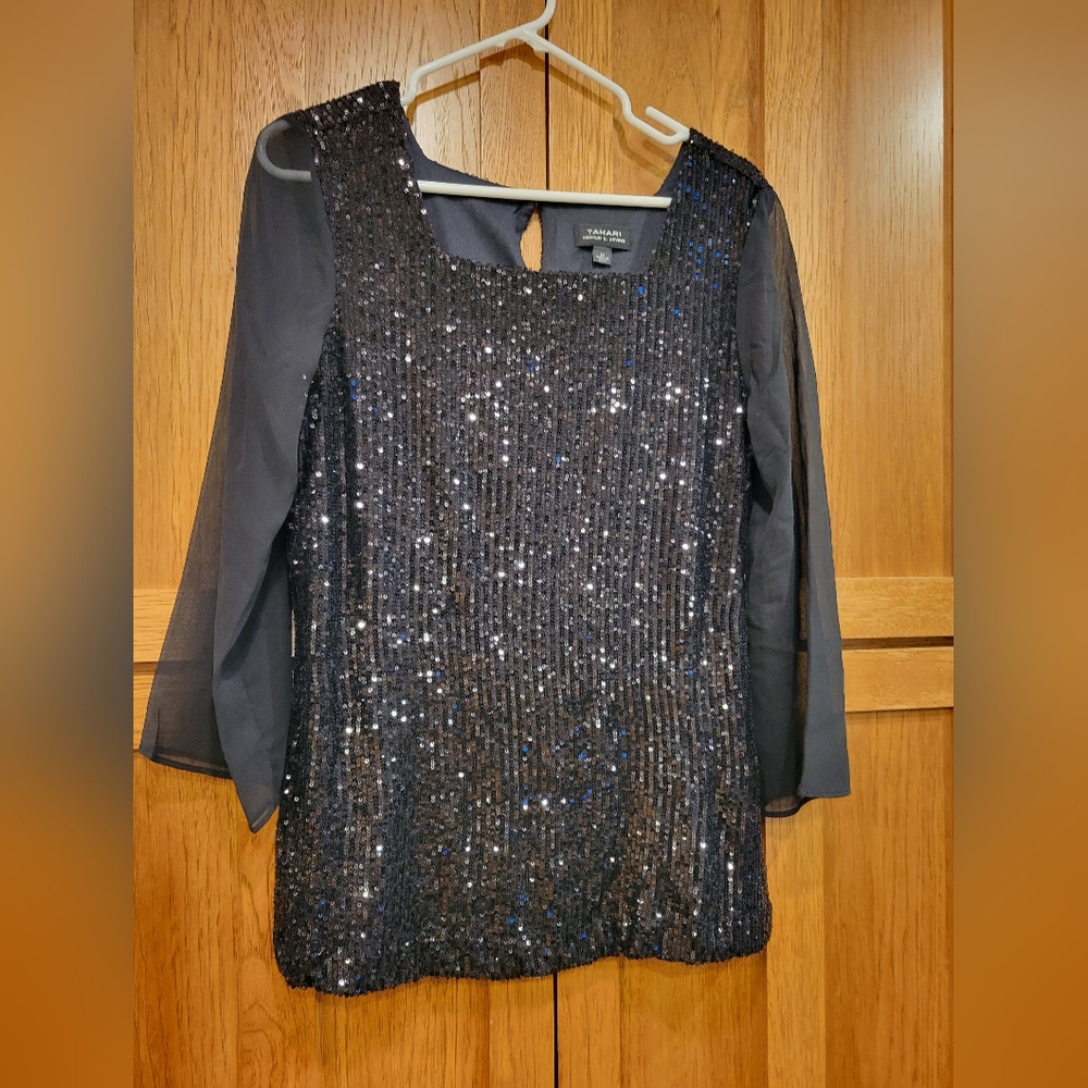 Tahari Arthur S Levine Women's Medium Sequin Top